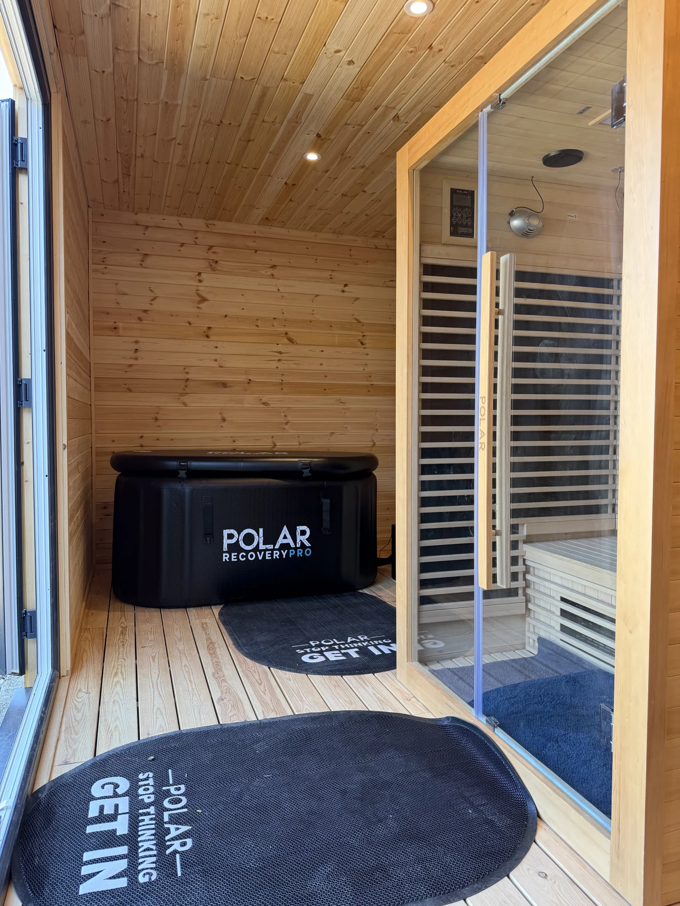 Interior view of the sauna and cold-water tub.